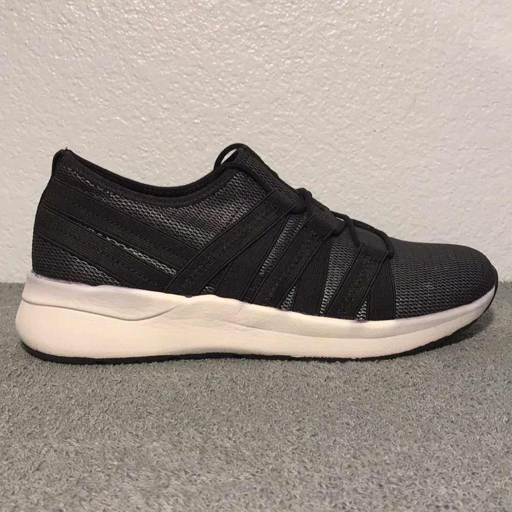 Easy Spirit Illuma Lace-Up Walking Sneakers Pewter - Picture 4 of 8